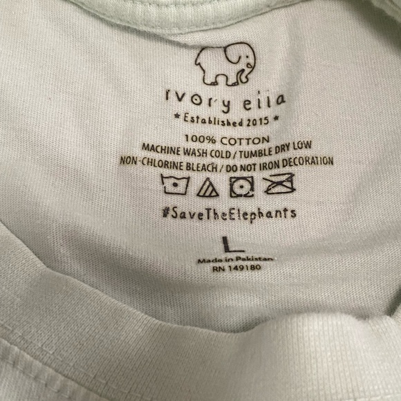 Women's Large Ivory Ella Long Sleeve Tee. Light Green with Blue Elephant - Picture 3 of 5